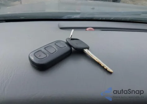 2003 Toyota Avalon Xl z USA, uszkodzony, nr VIN 4T1BF28B53U285411